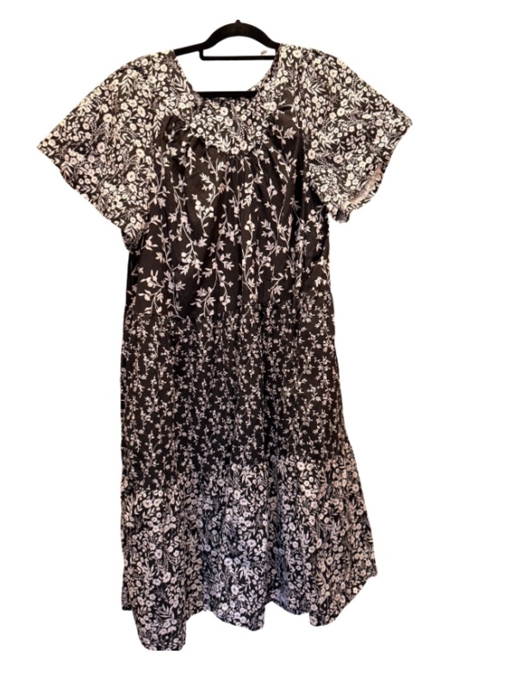 Only Necessities Black and White Floral Nightgown